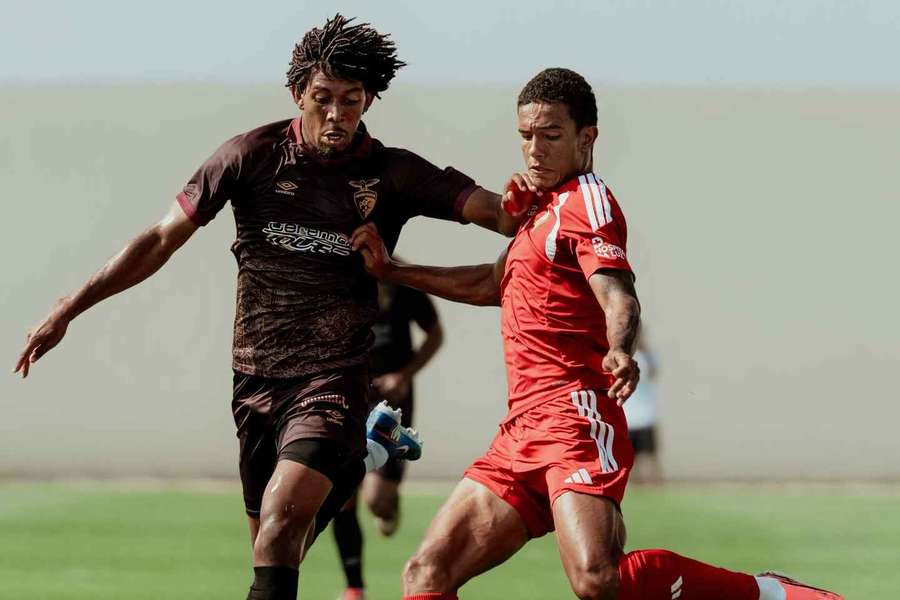 Estrela e Portimonense defrontaram-se no Algarve Estrela e Portimonense defrontaram-se no Algarve