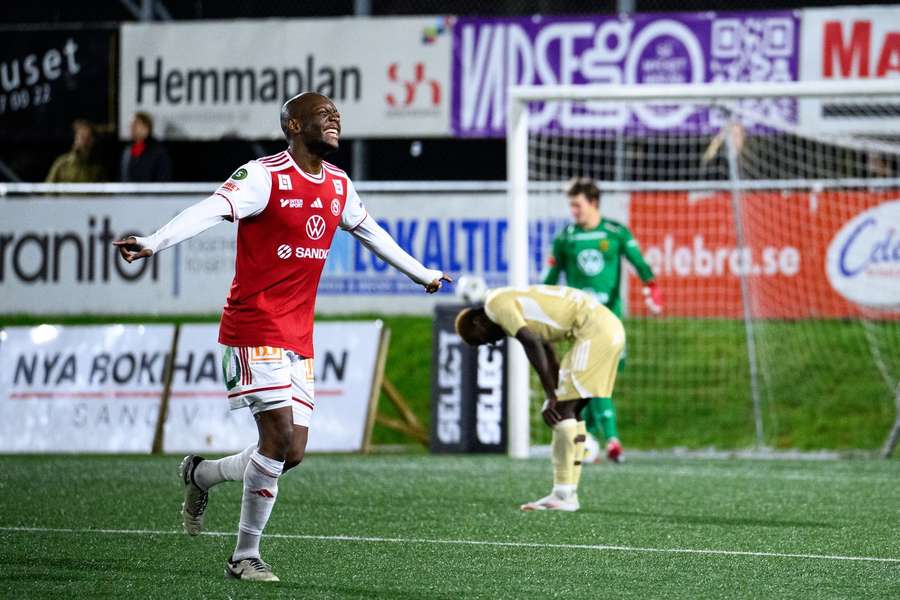 Hermannstadt l-a transferat pe Moonga Simba