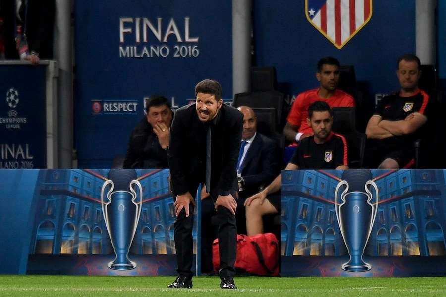 Gebrochenes Herz: Zwei Mal unterlag Simeone im Champions-League-Finale gegen Real Madrid - beide Male denkbar knapp.