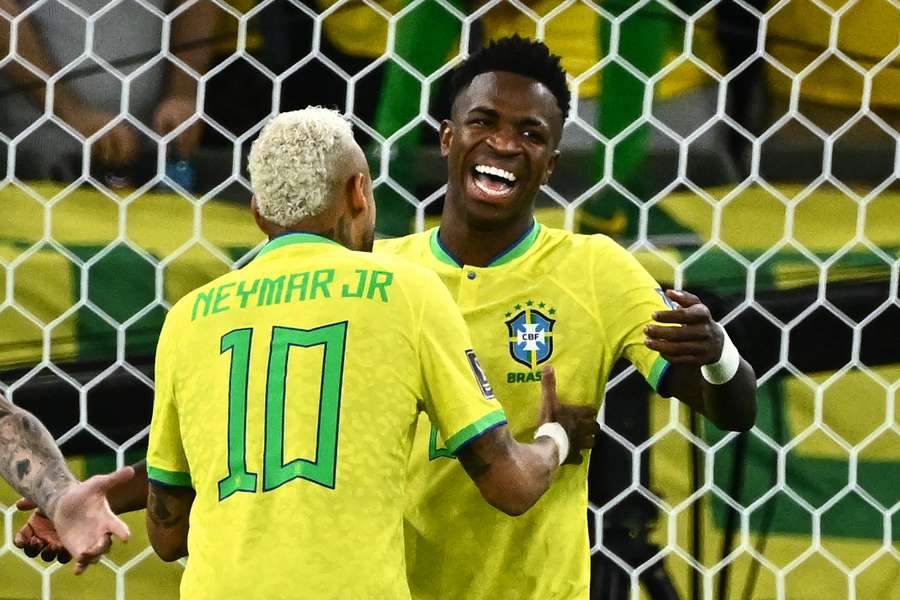 Neymar e Vini Jr. disputam a 10 da Seleção Brasileira Neymar e Vini Jr. disputam a 10 da Seleção Brasileira