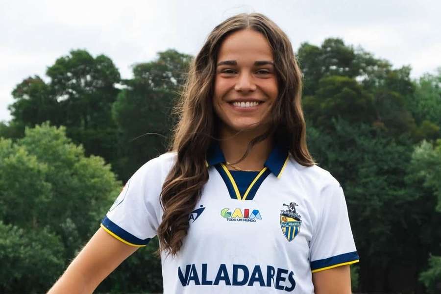 Charlotte Schmit apresentada em Gaia Charlotte Schmit apresentada em Gaia