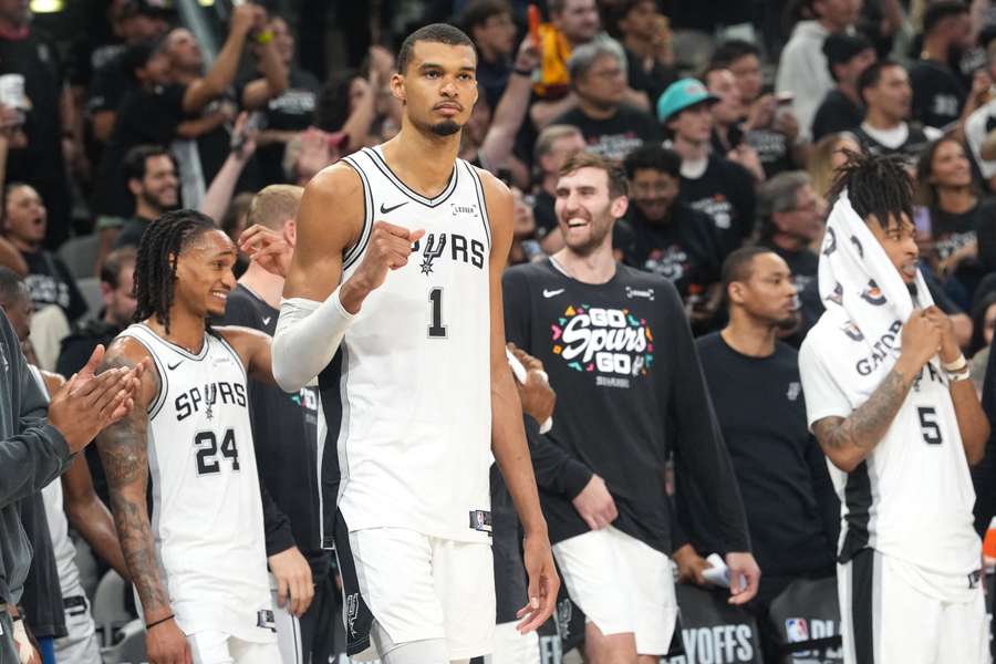 Victor Wembanyama brilhou pelos Spurs