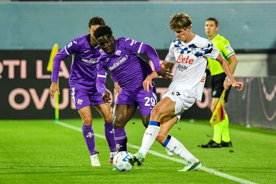 Charles De Ketelare is fouled by Wilfried Gnonto
