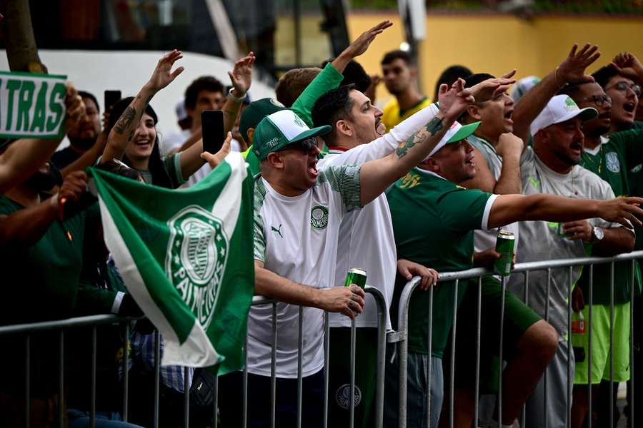 Adptos do Palmeiras no apoio à equipa Adptos do Palmeiras no apoio à equipa