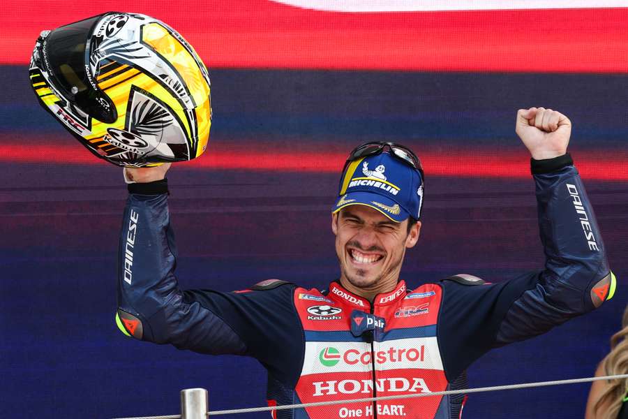 Joan Mir cambia de equipo en MotoGP Joan Mir cambia de equipo en MotoGP