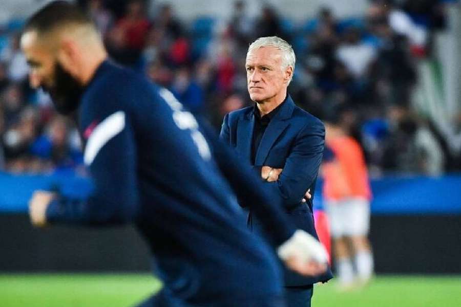 Declarações de Deschamps foram recebidas com ironia por Benzema 