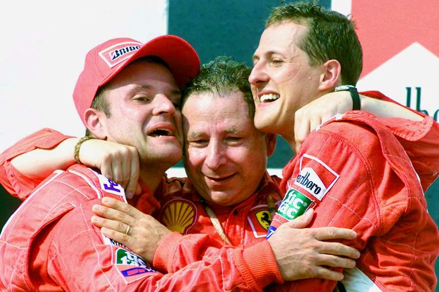 Hungaroring 2001: Michael Schuhmacher feiert mit Barrichello und Todt seinen 4. WM-Titel.