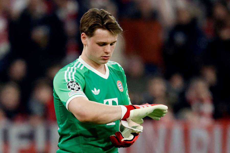 Jonas Urbig came on against Bayer Leverkusen on Wednesday
