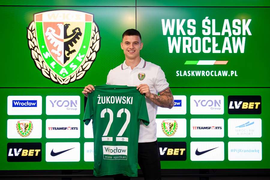 Mateusz Żukowski przechodzi z Glasgow Rangers do Śląska Wrocław
