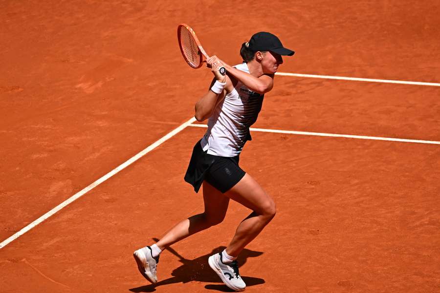 Kibice liczyli na więcej, ale wierzą, że Świątek wróci silniejsza. "Zdrowie najważniejsze"