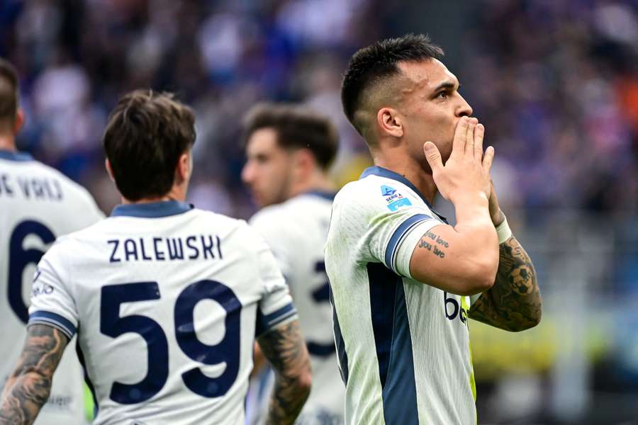 Inter ťahá sériu bez prehry, na čele si vypracoval šesťbodový náskok. Obert naskočil v závere Inter ťahá sériu bez prehry, na čele si vypracoval šesťbodový náskok. Obert naskočil v závere