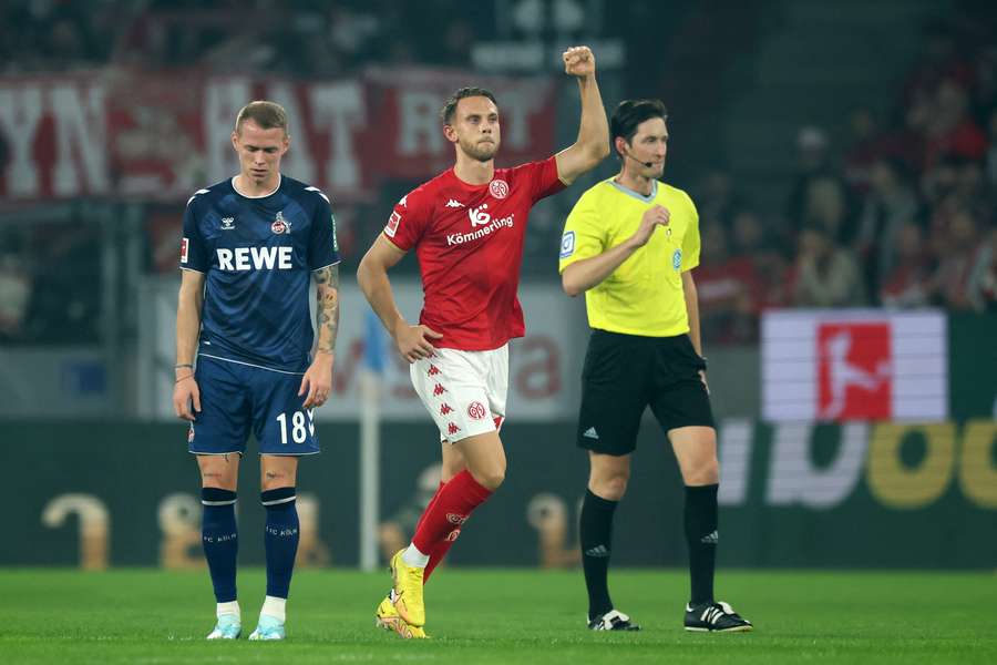 Mainz were dominant throughout to win their fifth game of the season