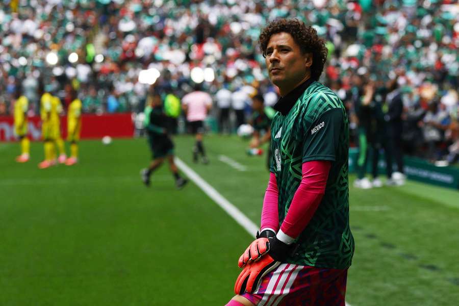 Ochoa, suplente en el debut de México Ochoa, suplente en el debut de México