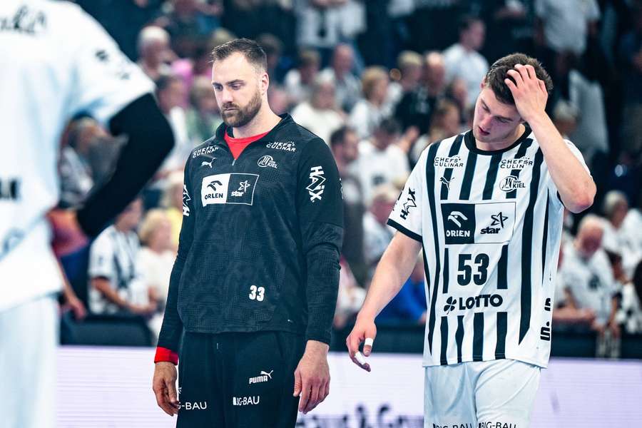Wolff und Bilyk nach dem Spiel am Sonntag
