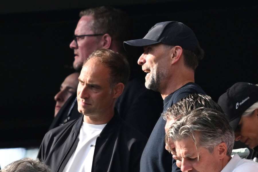 Jürgen Klopp (r.) im Gespräch mit Oliver Mintzlaff Jürgen Klopp (r.) im Gespräch mit Oliver Mintzlaff