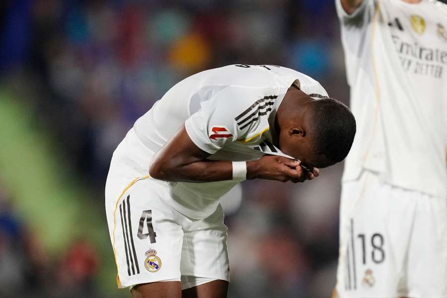 David Alaba tras lesionarse ante el Getafe David Alaba tras lesionarse ante el Getafe
