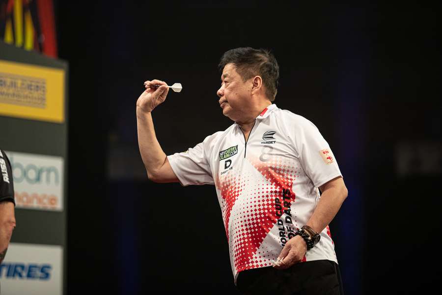 Paul Lim ist seit 1981 Darts-Profi.