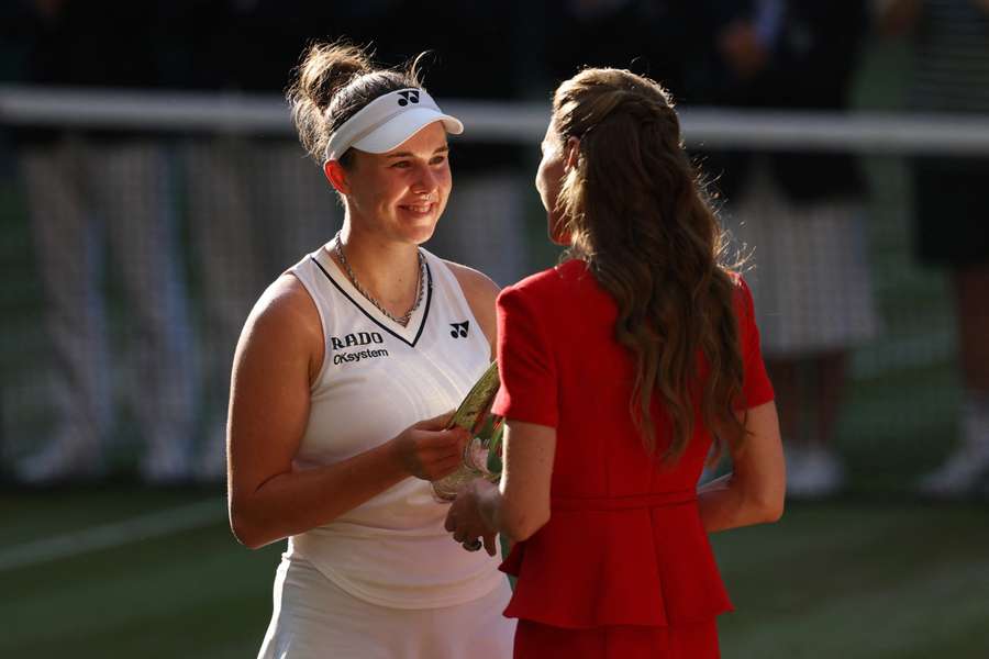 Linda Nosková ovládla Wimbledon.