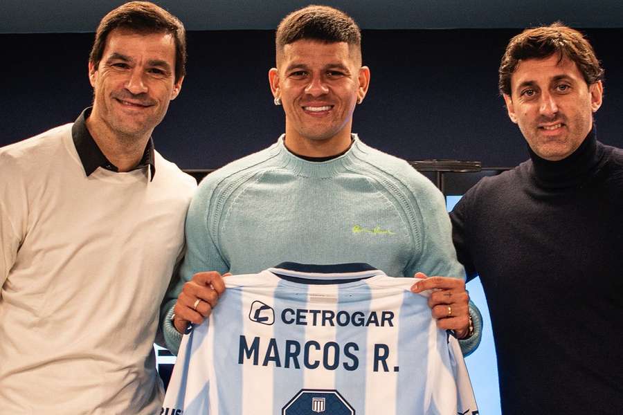 Marcos Rojo com o R. na camisola Marcos Rojo com o R. na camisola