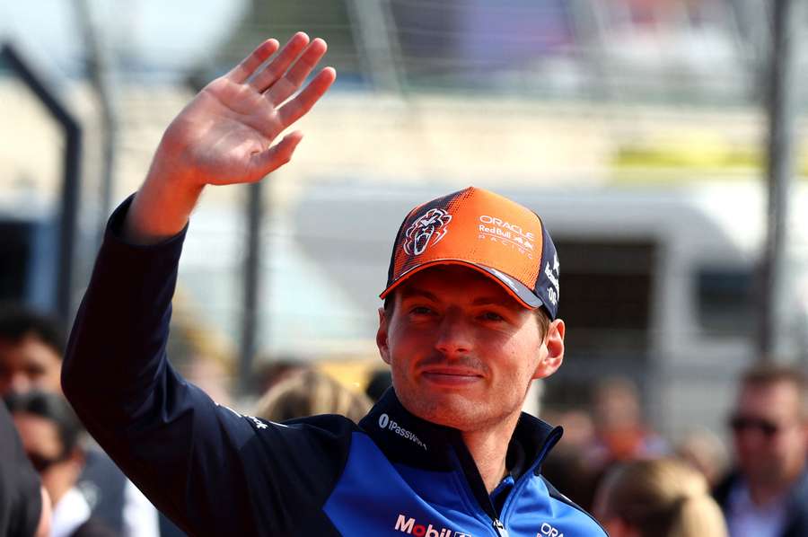 Verstappen vai correr contra 100 amadores