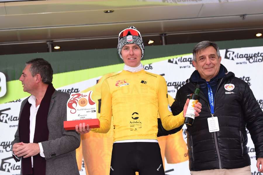 Tadej Pogacar impone su ley y ya es líder de la Vuelta a Andalucía tras la primera etapa