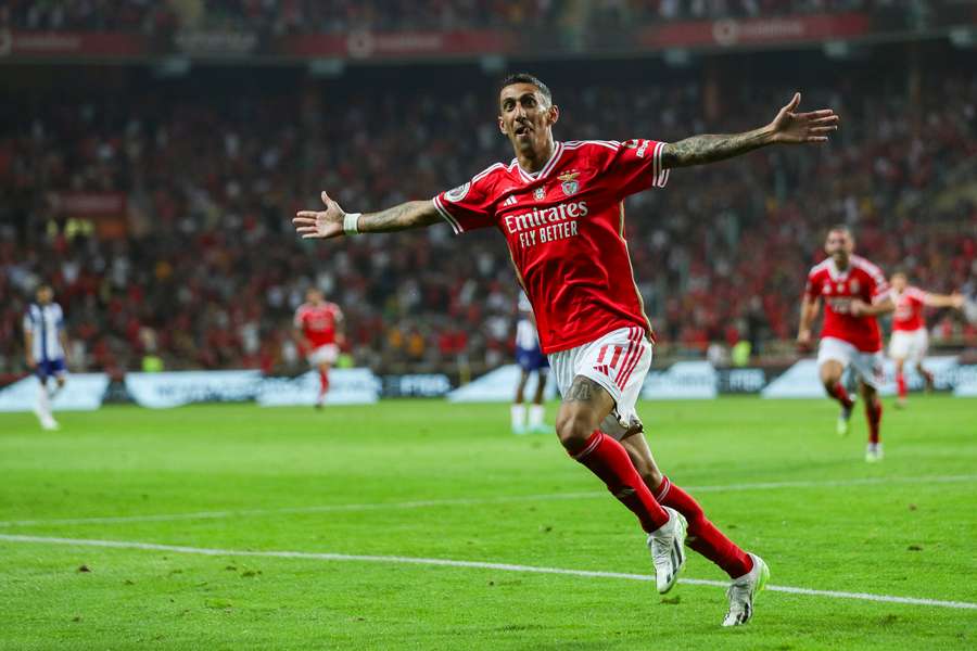 Di María regressou ao Benfica e tem sido influente entre as opções de Roger Schmidt