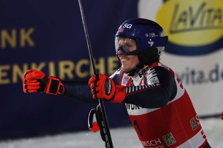 Kristoffersen vyhrál slalom SP v Ga-Pa a ujal se vedení v průběžném hodnocení disciplíny.