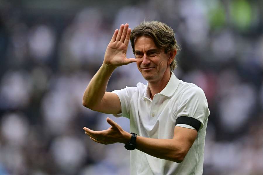 Spurs boss Frank only wants committed signings after Eze snub