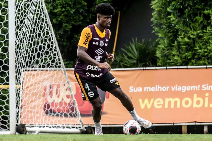 Eduardo Bauermann recebeu suspensão de 12 jogos