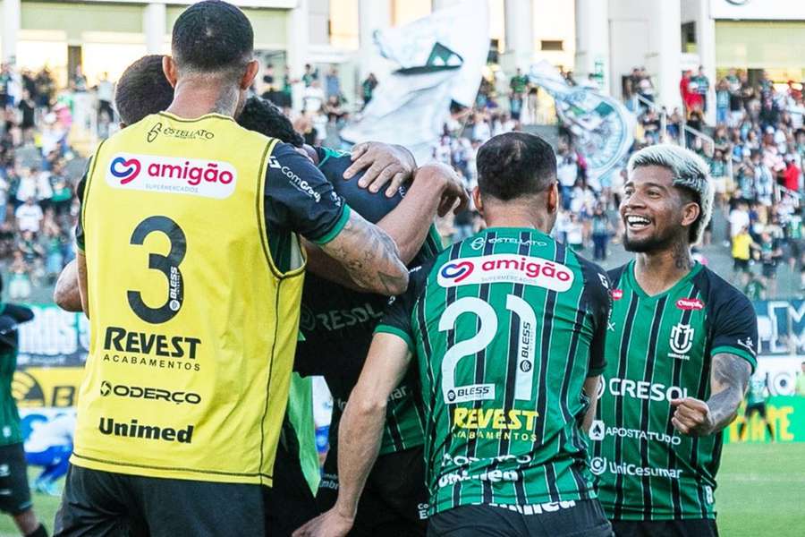Maringá e Ferroviária abrem a decisão da Série C neste sábado (17)