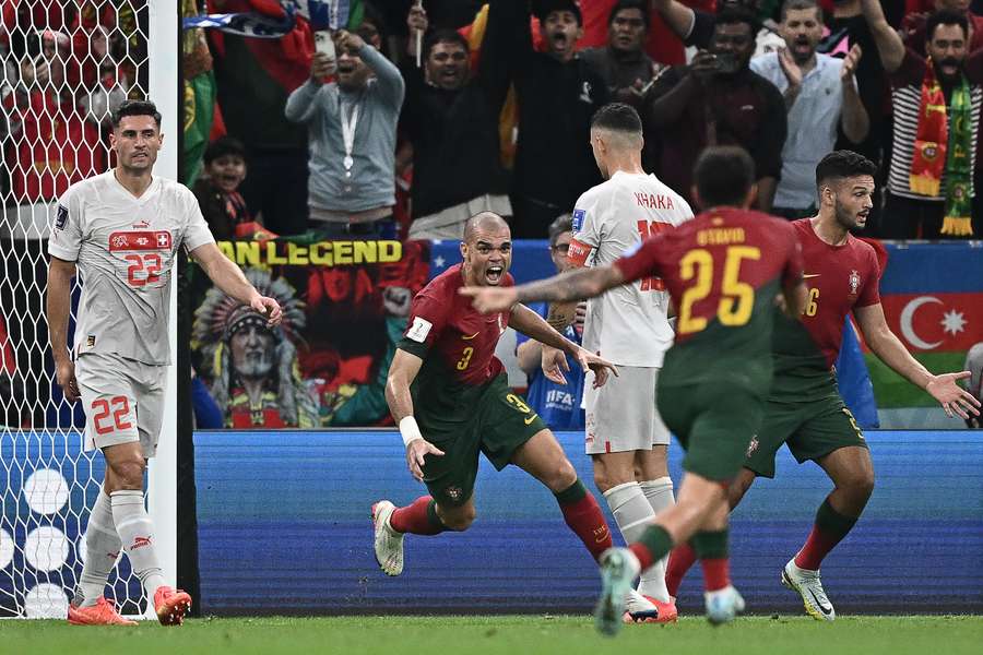 Pepe celebra o golo diante da Suíça