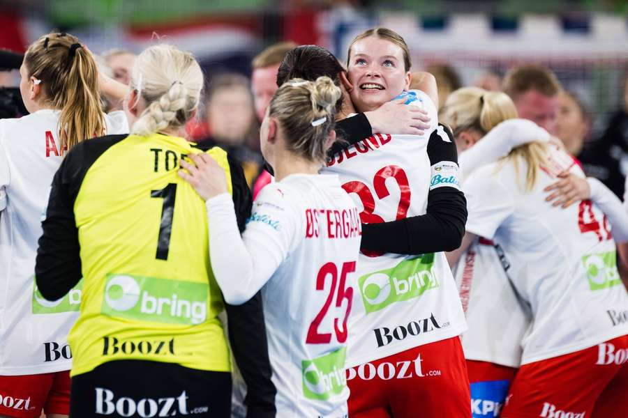 Danske håndboldkvinder tromler over Tjekkiet i Golden League