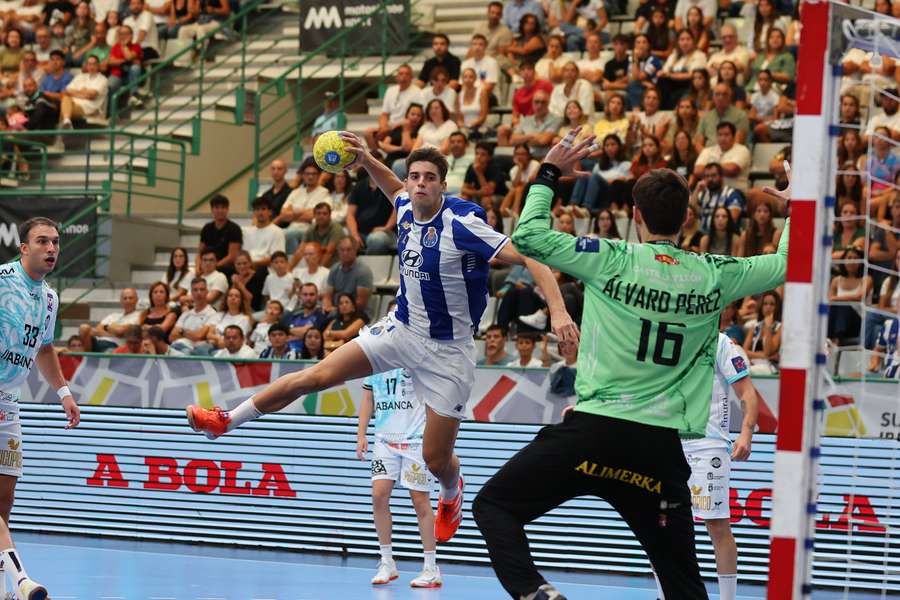 FC Porto venceu o Ademar Léon