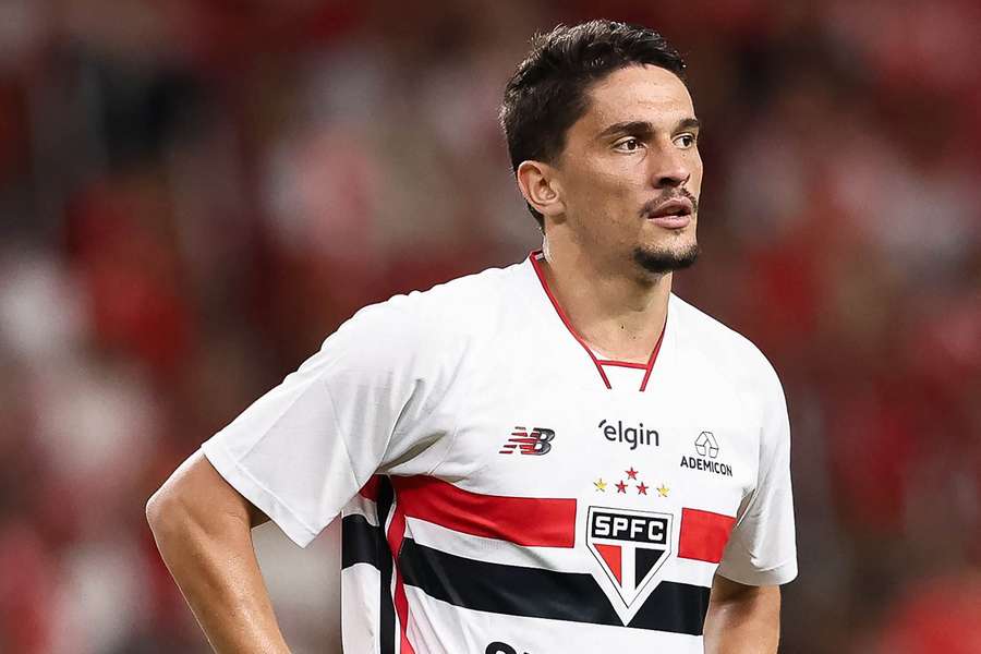 Pablo Maia durante jogo entre Internacional e São Paulo, pelo Brasileirão