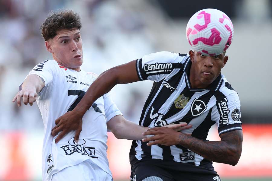 Botafogo e Santos empataram no Nilton Santos Botafogo e Santos empataram no Nilton Santos