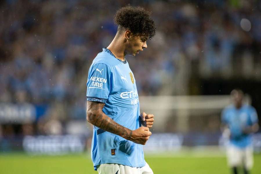 Nico O'Reilly, médio do Manchester City