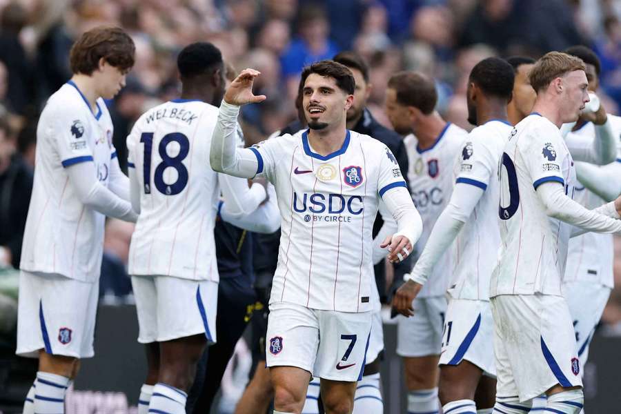 Pedro Neto strzelił oba gole dla Chelsea w wygranym 2:0 meczu z Evertonem. Pedro Neto strzelił oba gole dla Chelsea w wygranym 2:0 meczu z Evertonem.