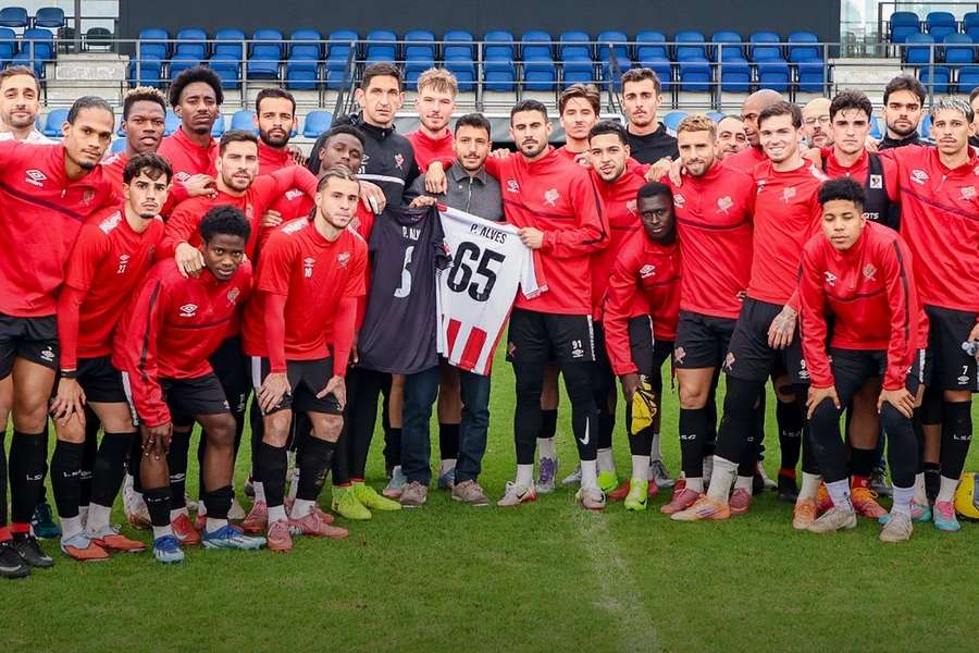 Paulinho colocou um ponto final na carreira Paulinho colocou um ponto final na carreira