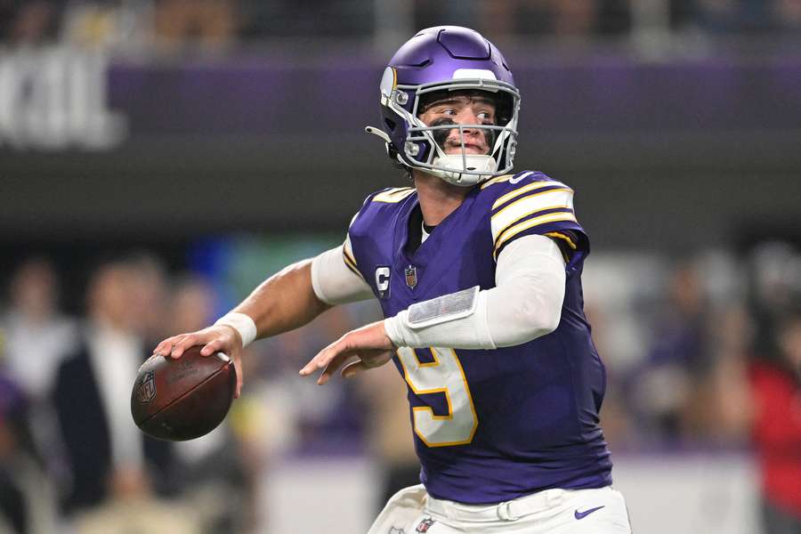 Vikings QB J.J. McCarthy during Week 2 matchup vs. Atlanta Falcons