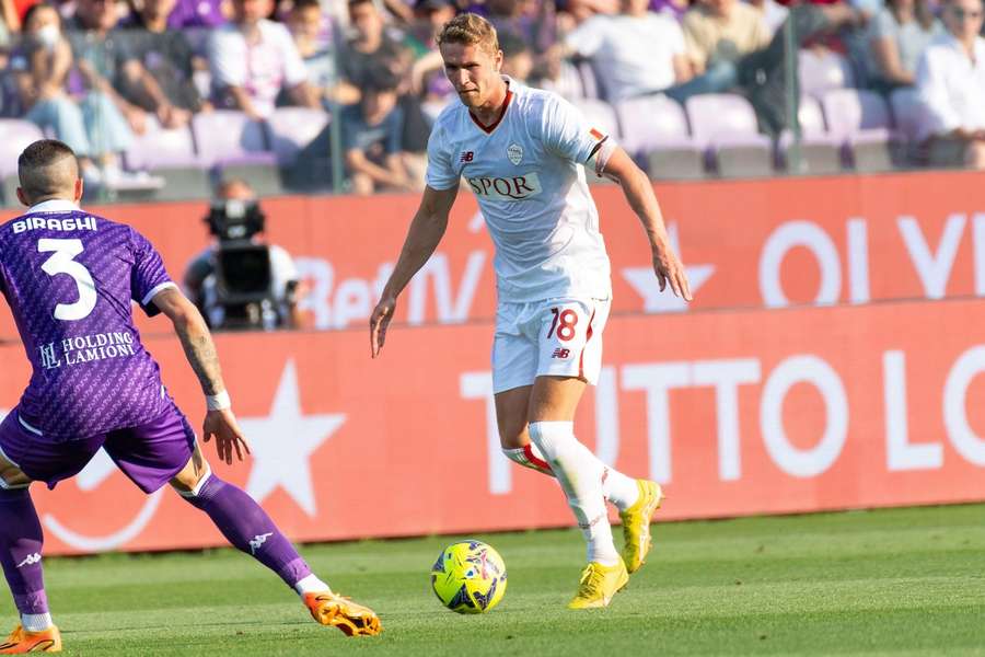 Ola Solbakken in action for AS Roma against Fiorentina