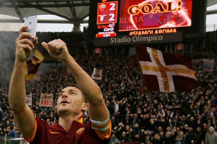 Il famoso selfie di Francesco Totti del 2015
