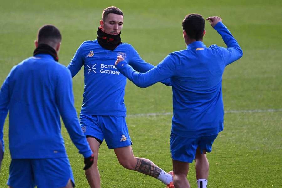 Alejandro Grimaldo im Training. Alejandro Grimaldo im Training.