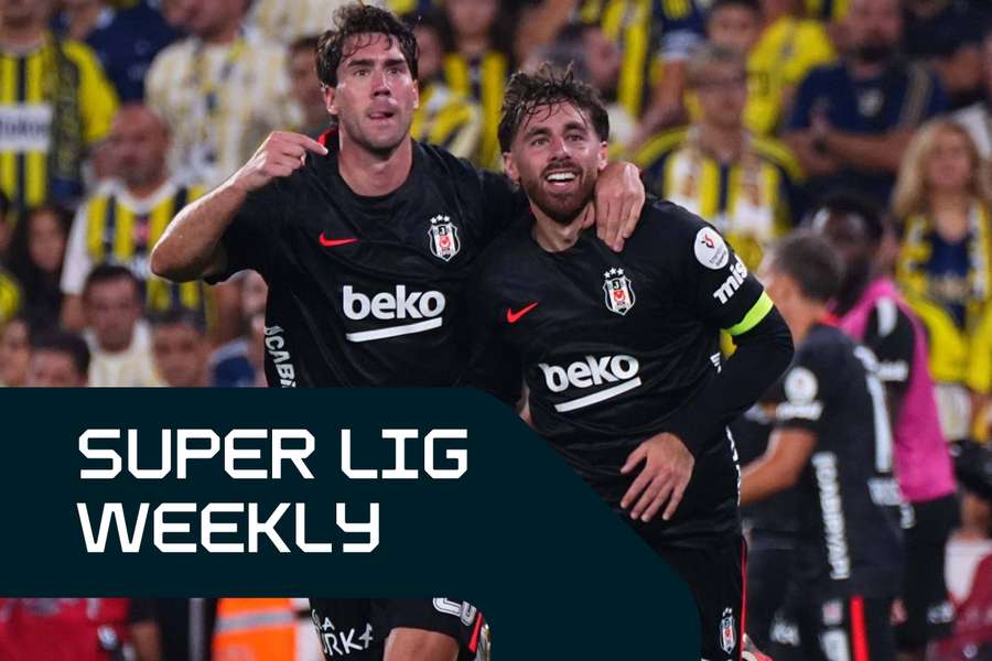 Vlahovic (L) and Orkun (R) celebrate against Fenerbahce Vlahovic (L) and Orkun (R) celebrate against Fenerbahce