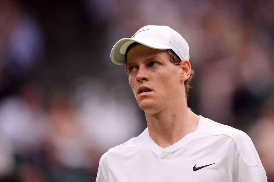 Sinner wciąż na czele rankingu ATP, Hurkacz nadal na 22. miejscu
