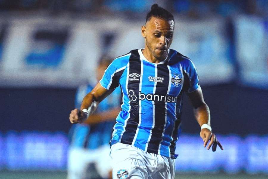 Braithwaite passou em branco na estreia do Grémio em 2025 Braithwaite passou em branco na estreia do Grémio em 2025