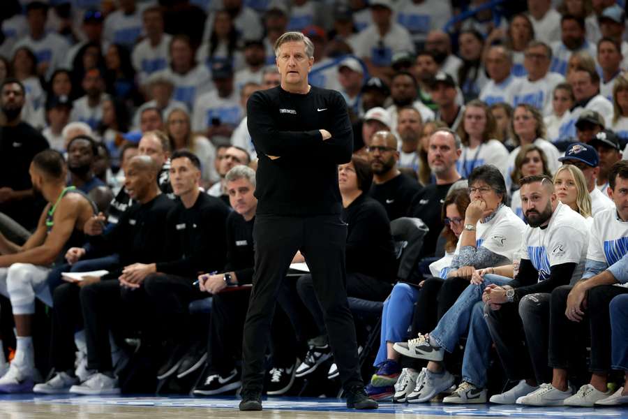 Trener Minnesota Timberwolves ukarany grzywną za przekleństwa w stronę sędziego Trener Minnesota Timberwolves ukarany grzywną za przekleństwa w stronę sędziego