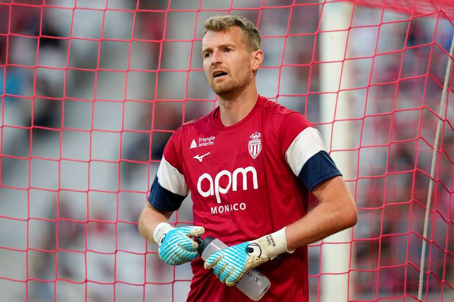 Bramkarz reprezentacji Finlandii Lukas Hradecky nie zagra z Polską z powodu kontuzji Bramkarz reprezentacji Finlandii Lukas Hradecky nie zagra z Polską z powodu kontuzji