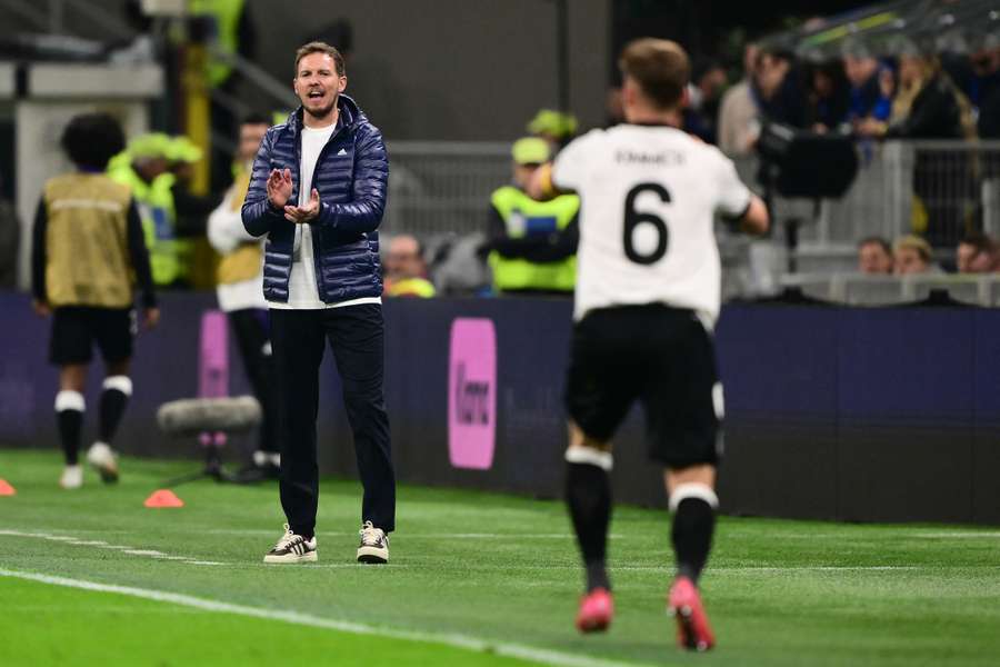 Bundestrainer Julian Nagelsmann (l.) und Kapitän Kimmich (r.)