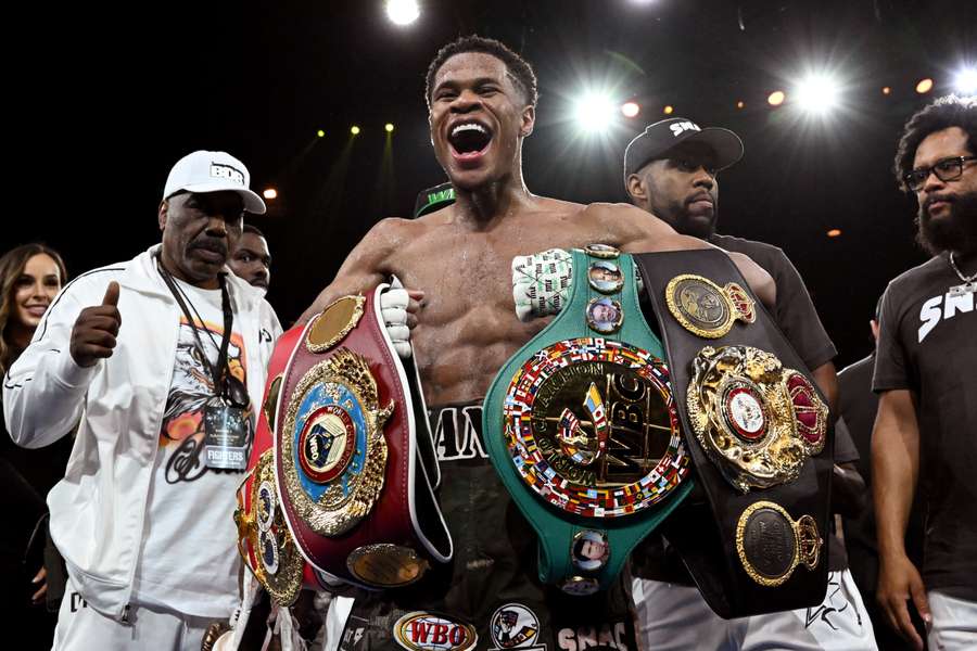 Haney became the first undisputed lightweight world champion since Pernell Whitaker in 1990 with a decision over George Kambosos in 2022