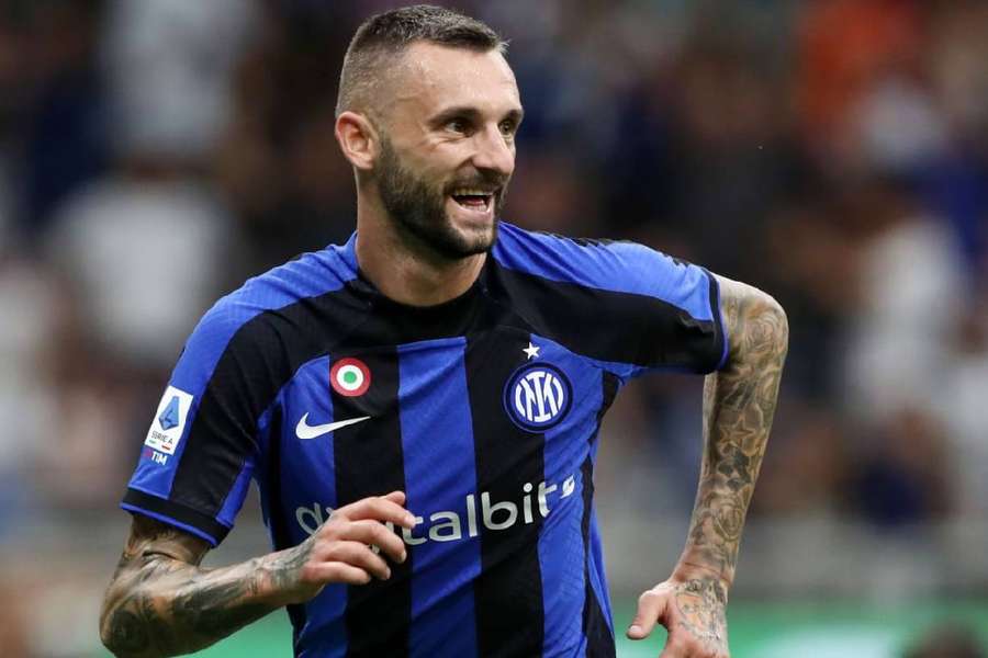 Brozovic em ação com a camisa da Inter de Milão